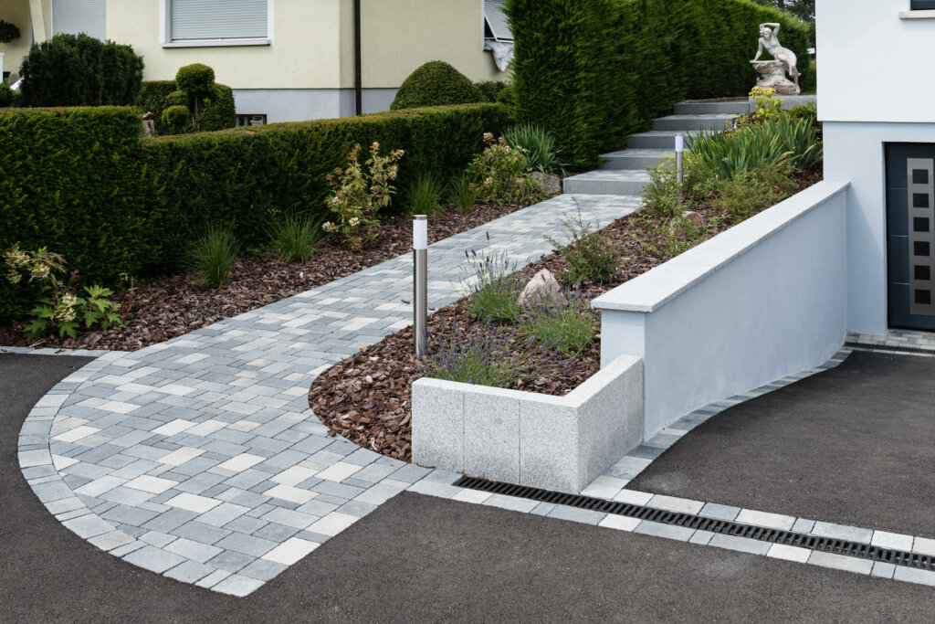 Allée d'entrée en enrobé