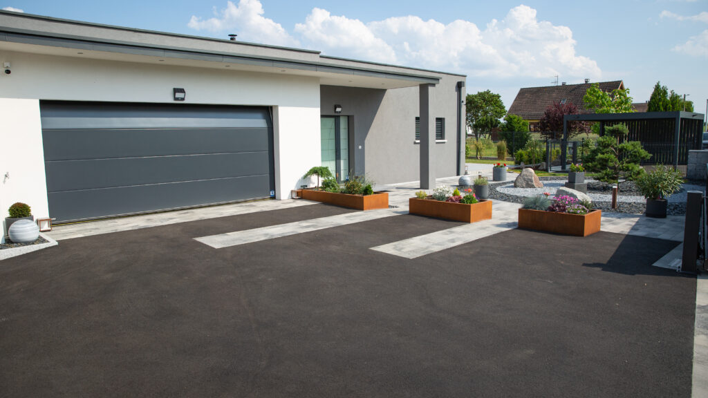 amenagement entree cour enrobe paves escalier granit - Starter Créa - Créateur d'extérieur